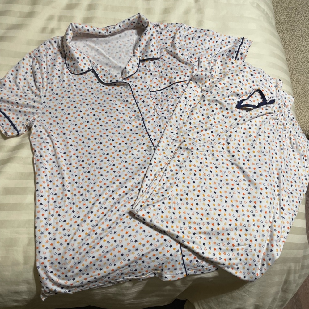 Royal standard pajamas. NWT. Short sleeve top-2xl and long pants xl